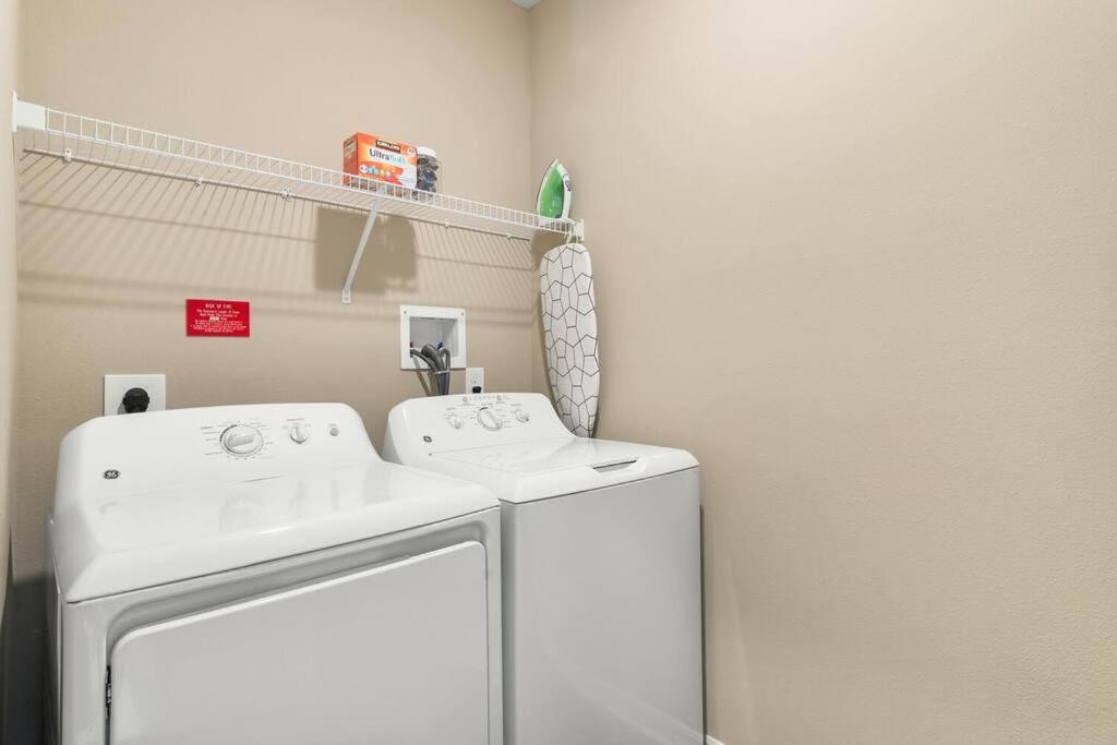 Elegant 1Br/1Ba Condo With Pool, Gym And Laundry Melbourne Buitenkant foto