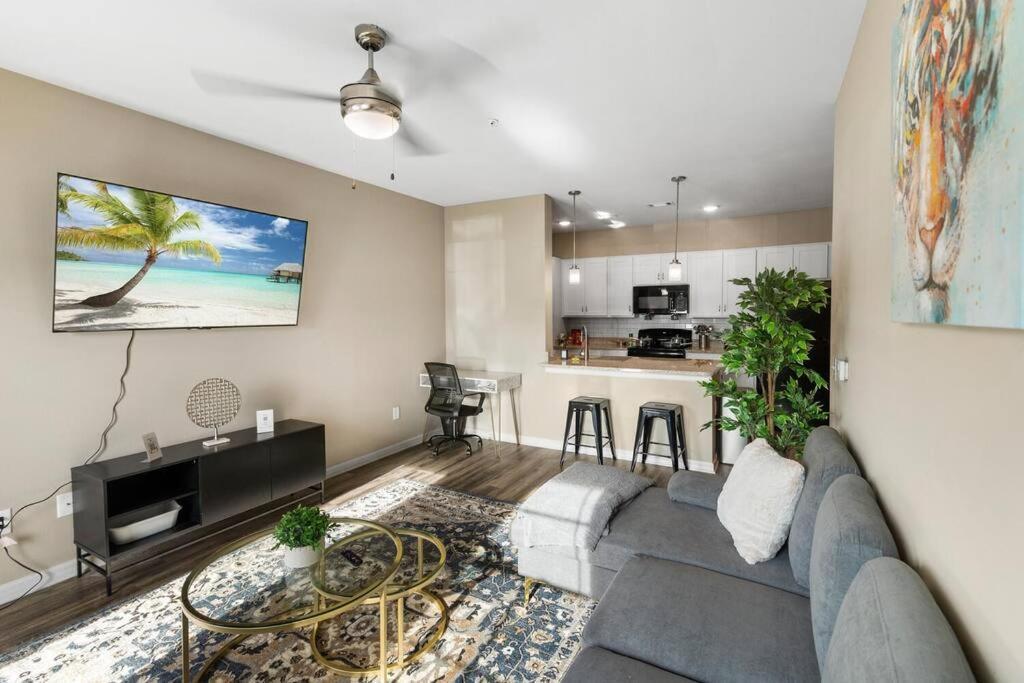 Elegant 1Br/1Ba Condo With Pool, Gym And Laundry Melbourne Buitenkant foto