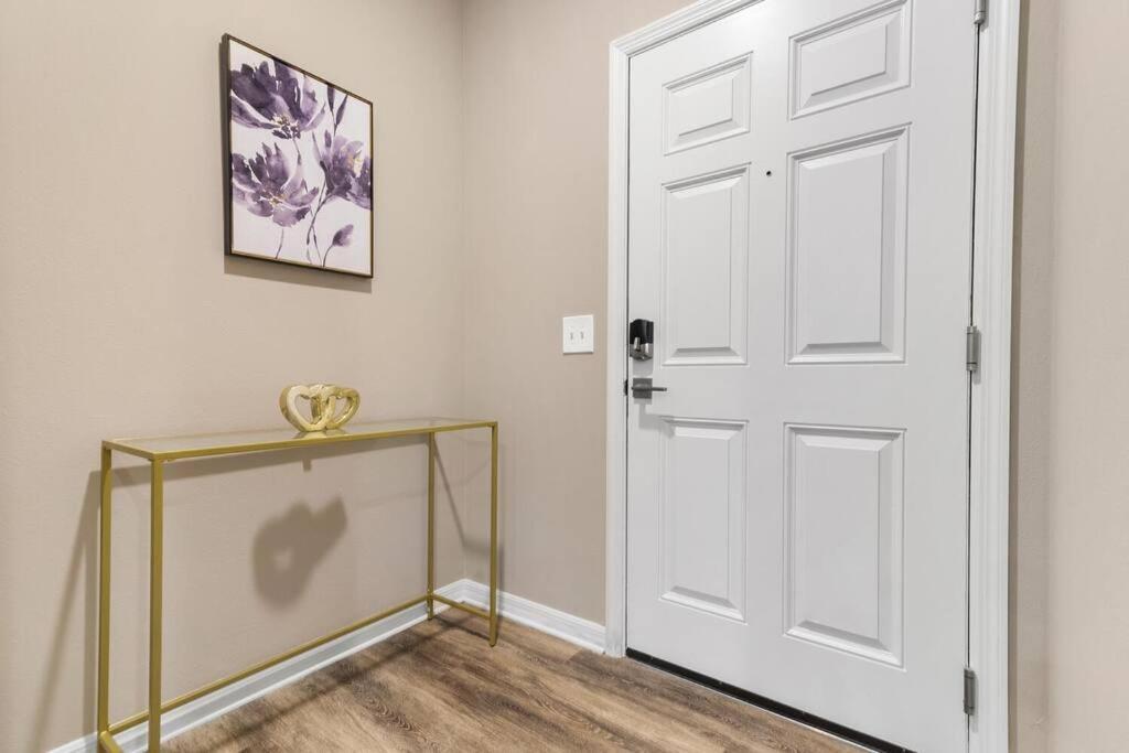 Elegant 1Br/1Ba Condo With Pool, Gym And Laundry Melbourne Buitenkant foto